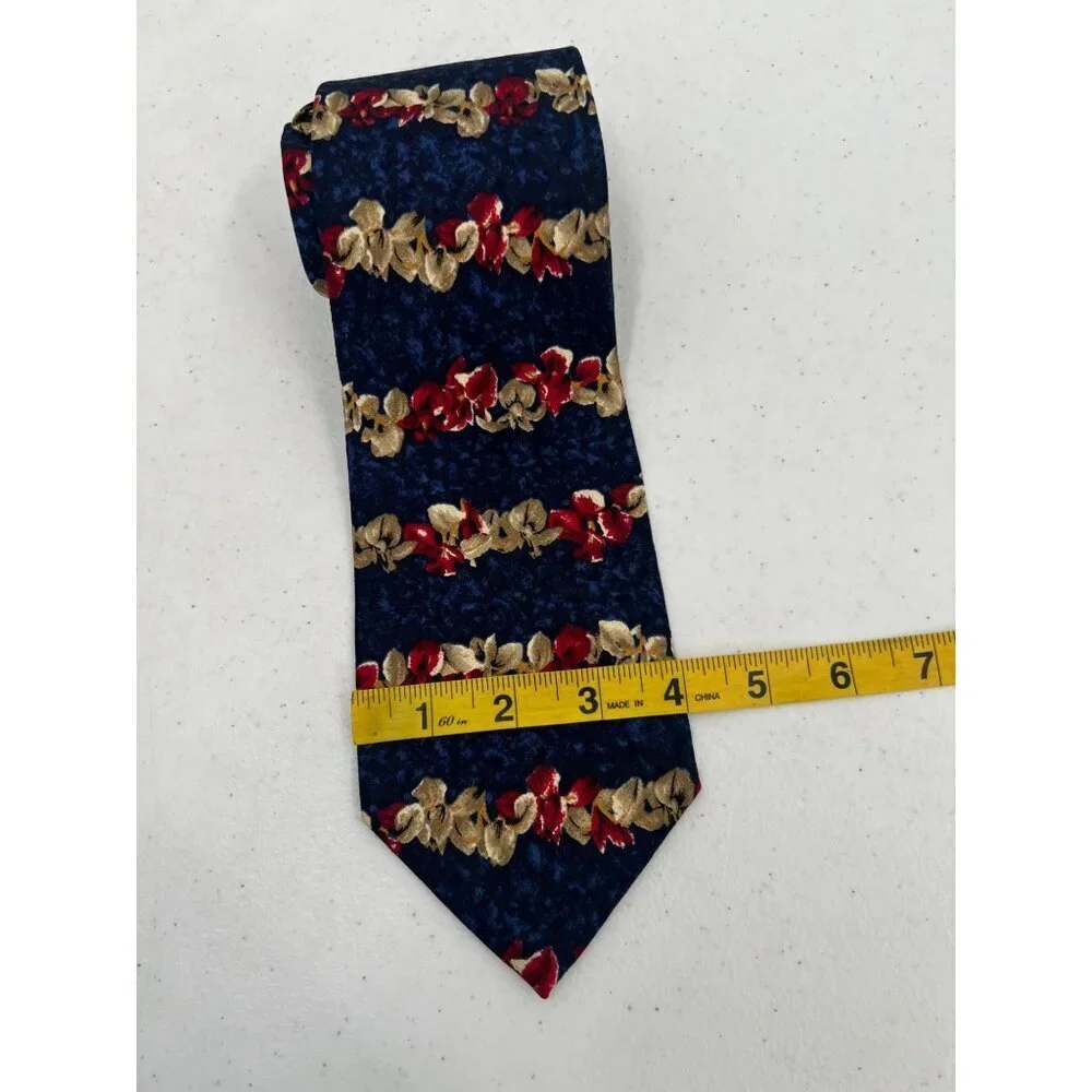 The Metropolitan Museum Of Art Floral Silk Tie Navy Red‎ Gold 100% Silk